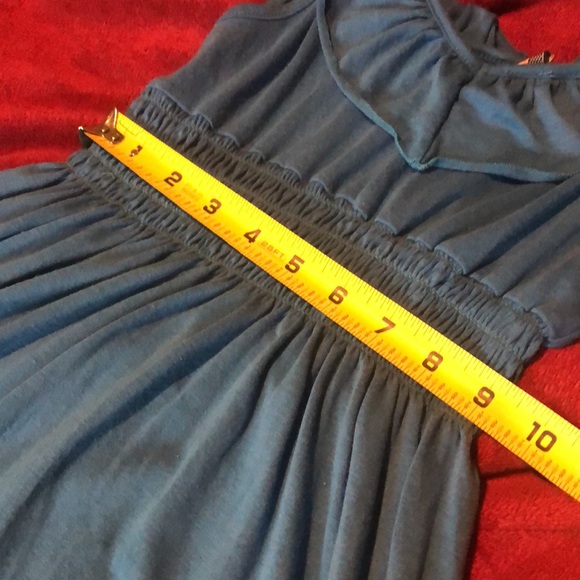 Blue girls sleeveless dress Pinky 10/12 has a snag - Picture 8 of 9